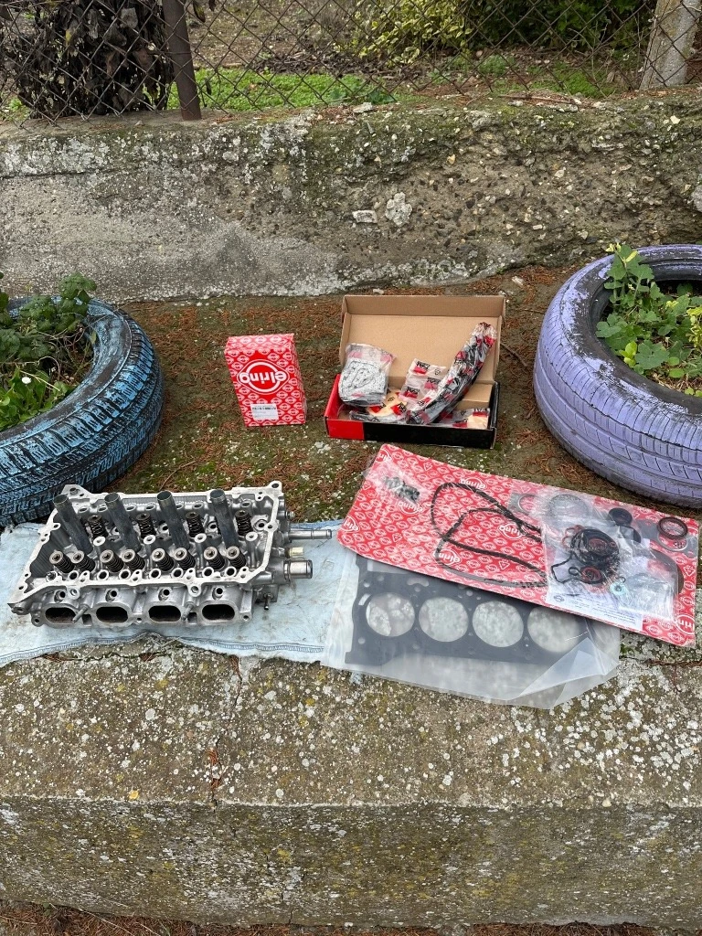 Toyota Prius 1.8 hybrid, снимка 9 - Автомобили и джипове - 52684905