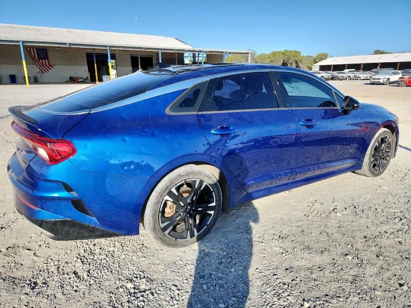 Kia K5 1.6L 4 Front-wheel Drive, снимка 6 - Автомобили и джипове - 53030848