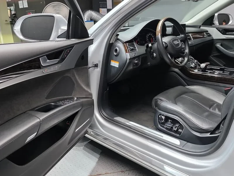 Audi A8 3.0 TDI Quattro - САМО 30% АВАНС, снимка 10 - Автомобили и джипове - 55947870