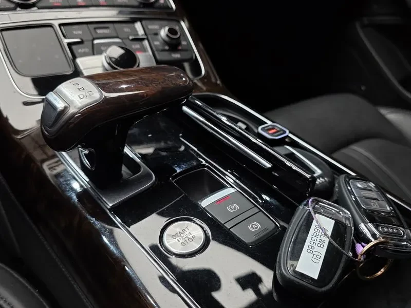 Audi A8 3.0 TDI Quattro - САМО 30% АВАНС, снимка 9 - Автомобили и джипове - 55947870