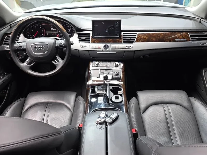 Audi A8 3.0 TDI Quattro - САМО 30% АВАНС, снимка 7 - Автомобили и джипове - 55947870
