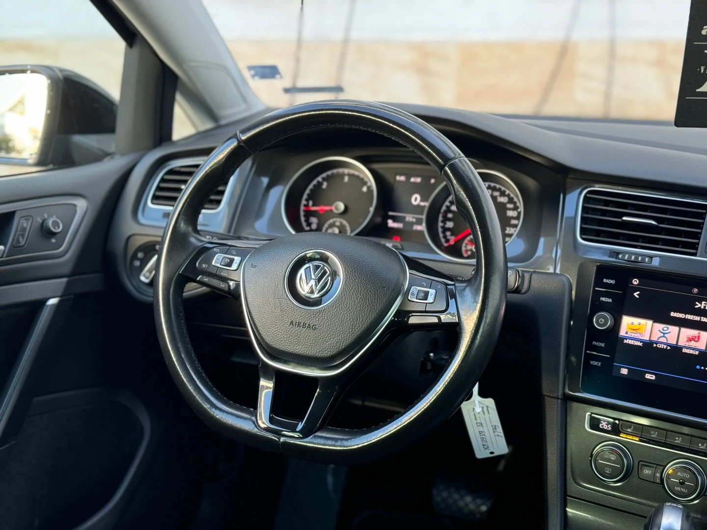 VW Golf Variant Comfortline 1.6TDI BMT - изображение 8