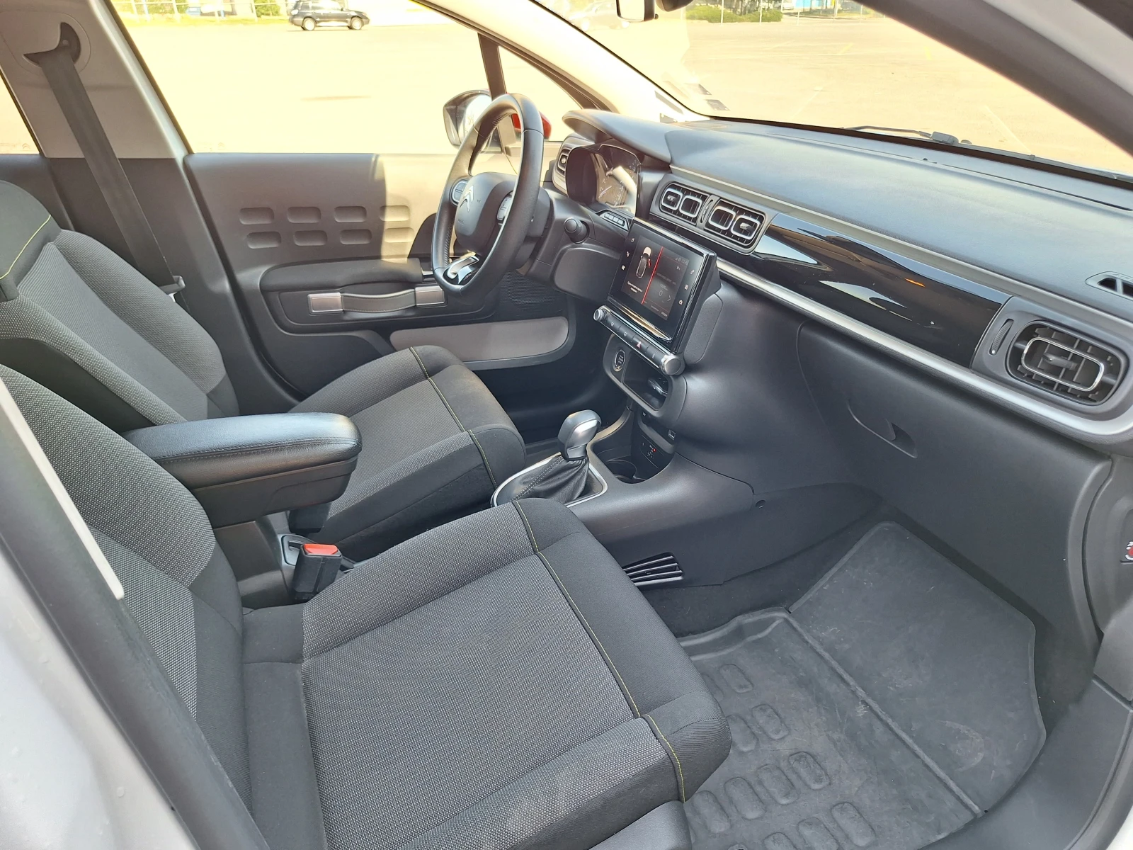 Citroen C3 1.2 PureTech 110 S&S EAT6 - изображение 10