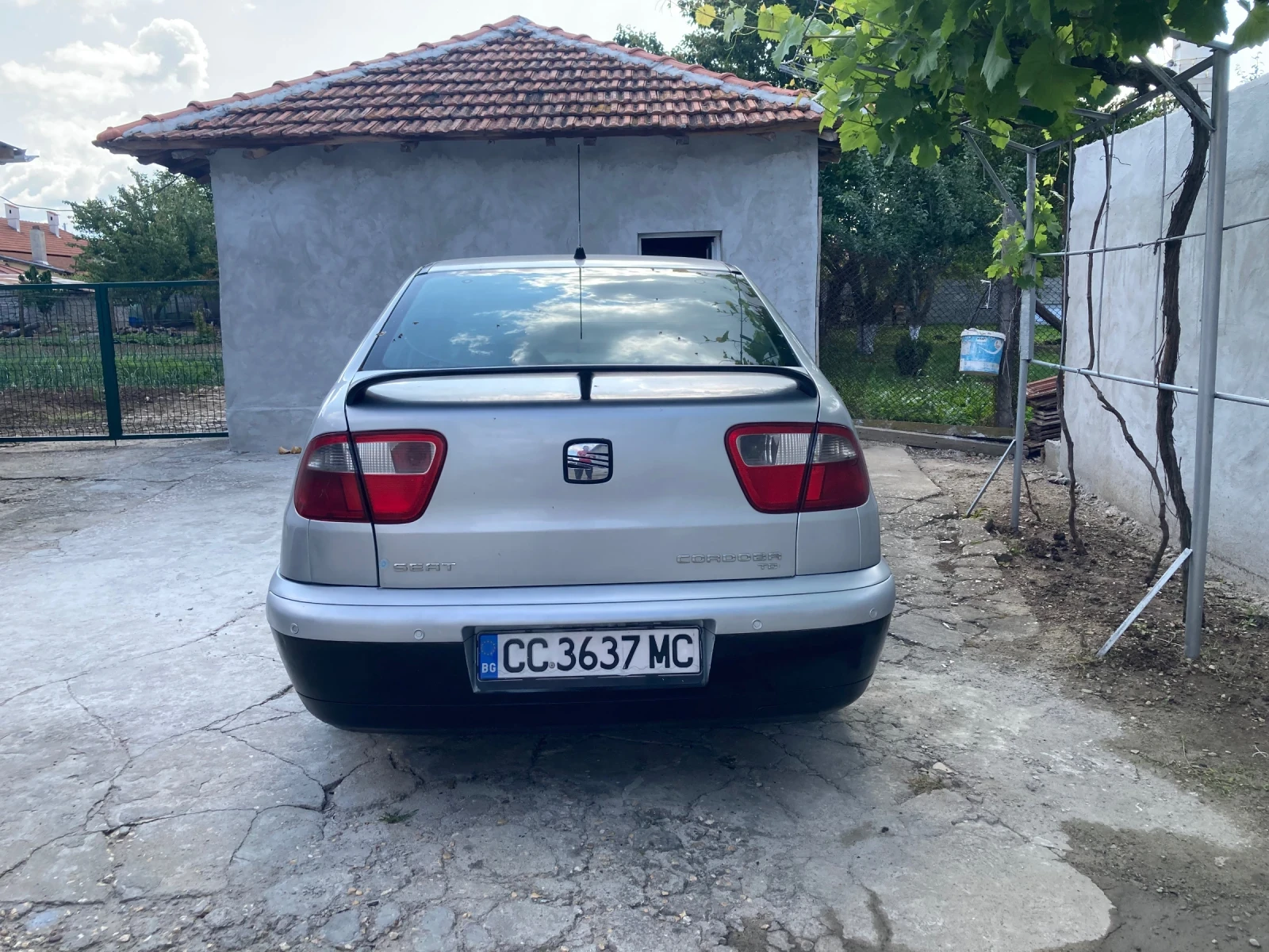 Seat Cordoba 1.9 - изображение 2