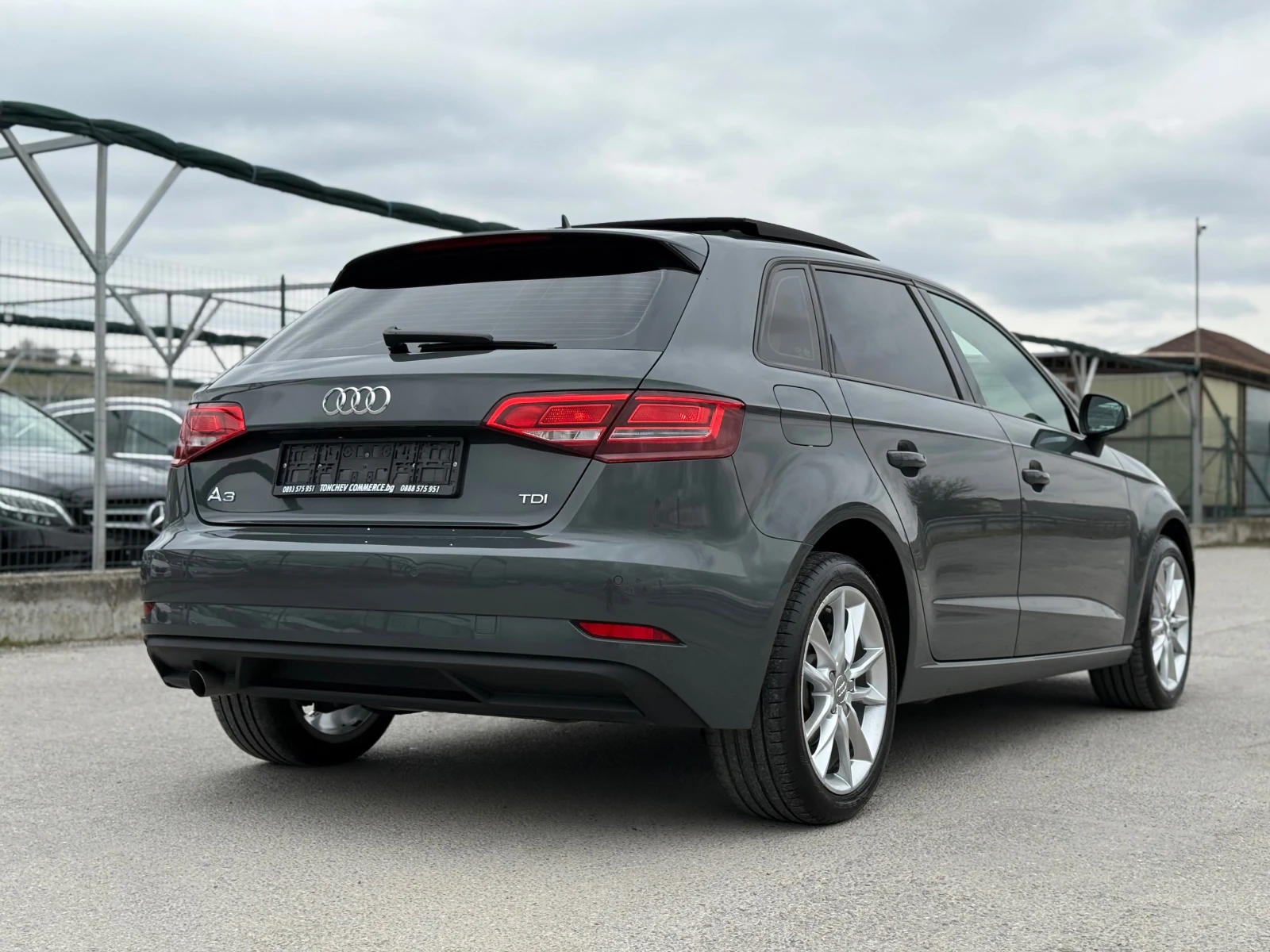 Audi A3 1.6-TDI-AUTOMAT-FACE-PANORAMA-NAVI-LED-XENON-FULL, снимка 6 - Автомобили и джипове - 52501513