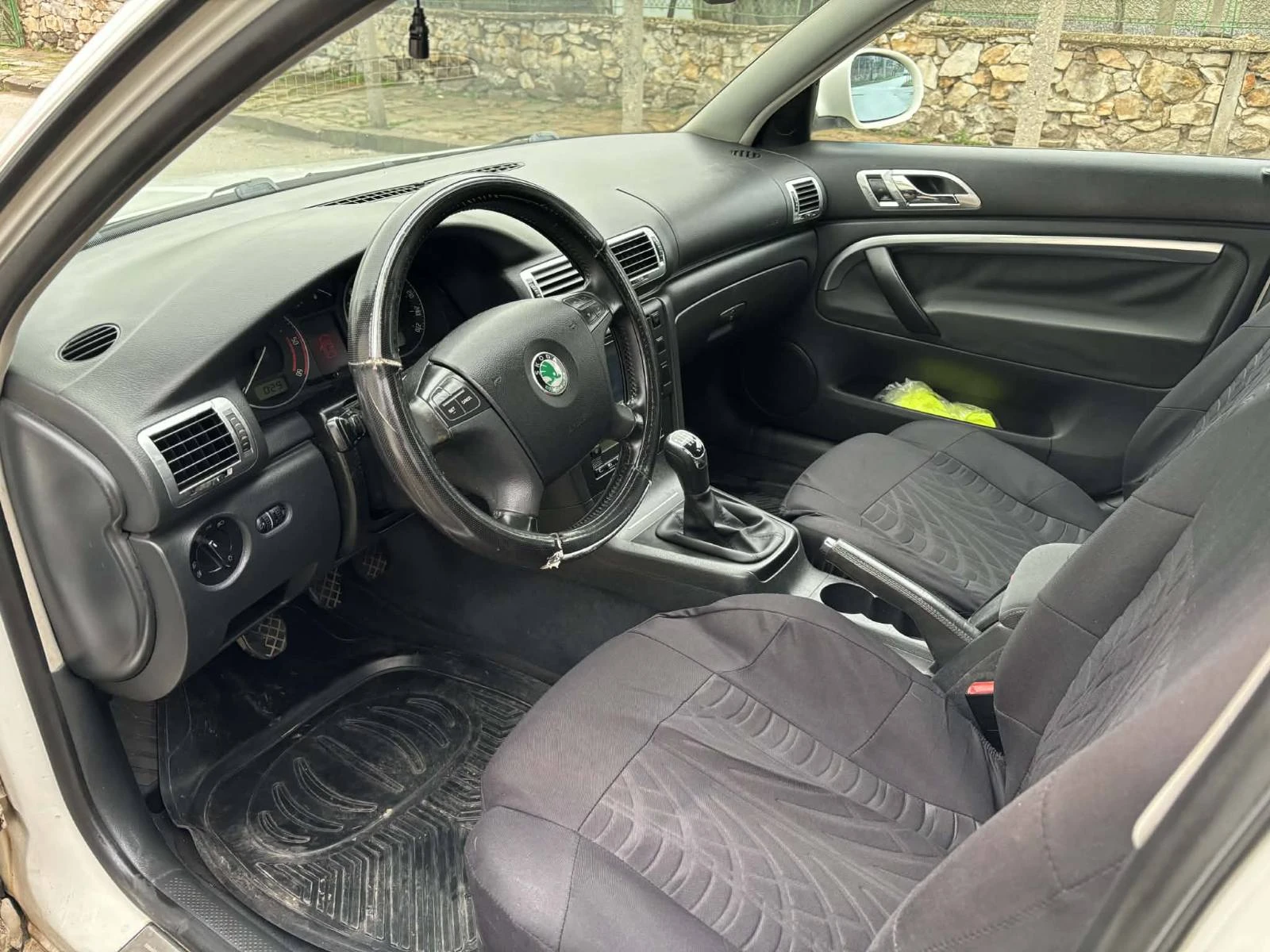 Skoda Superb 2.0TDI 140 к.с. - изображение 5