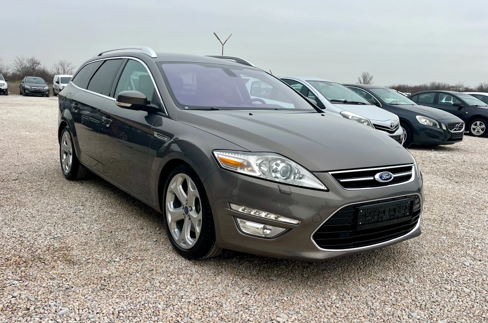 Ford Mondeo 2.2d* 200k.c* LED* НАВИ* КОЖА* ПОДГРЕВ*  - изображение 2