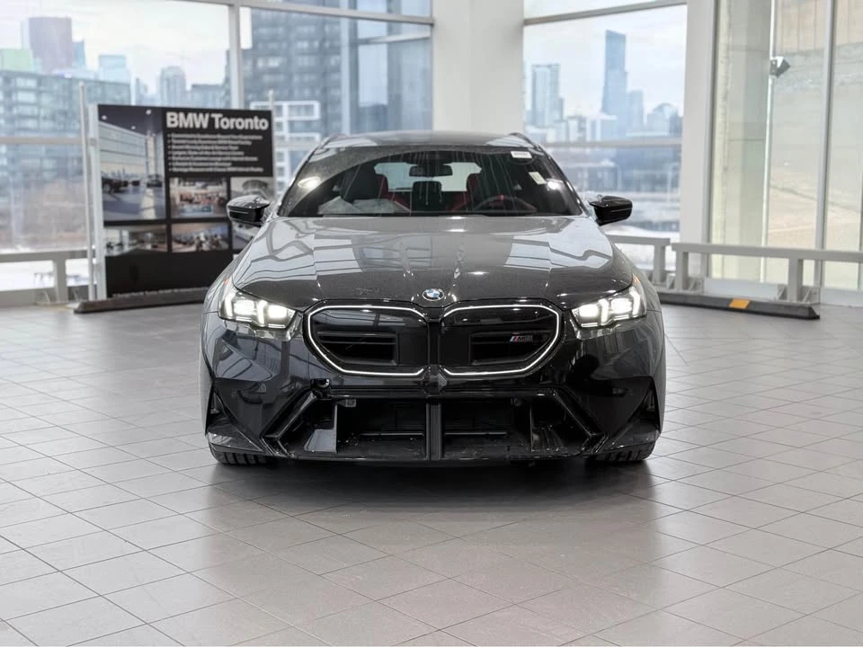 BMW M5 Touring С РЕГИСТРАЦИЯ & АВТО КРЕДИТ, снимка 2 - Автомобили и джипове - 53751491