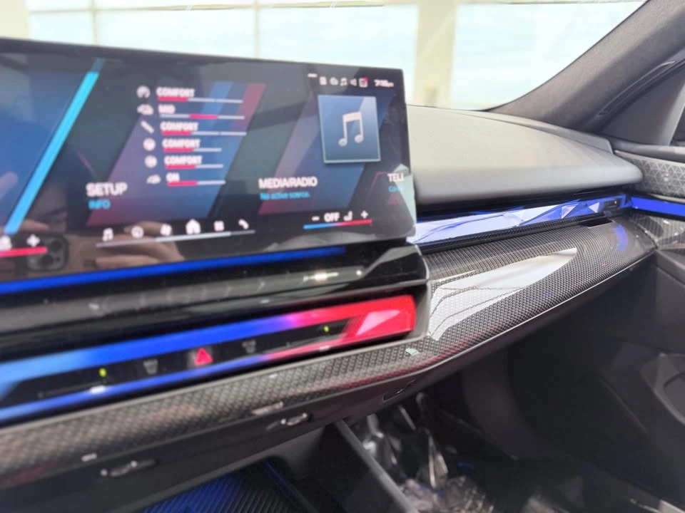 BMW M5 Touring С РЕГИСТРАЦИЯ & АВТО КРЕДИТ, снимка 9 - Автомобили и джипове - 53751491