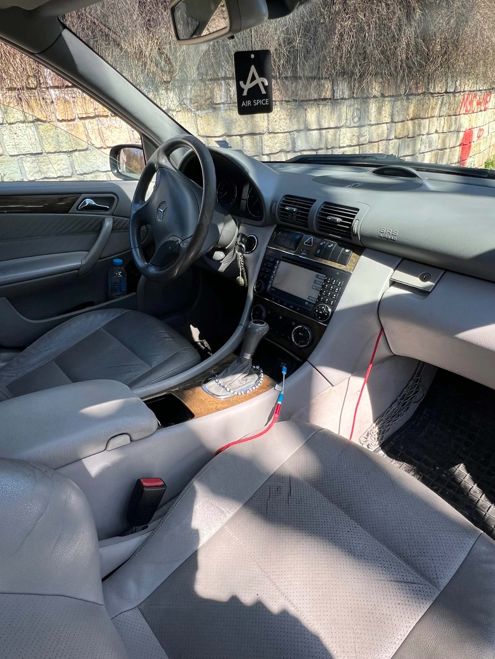 Mercedes-Benz C 270 Avantgarde, снимка 5 - Автомобили и джипове - 54113767