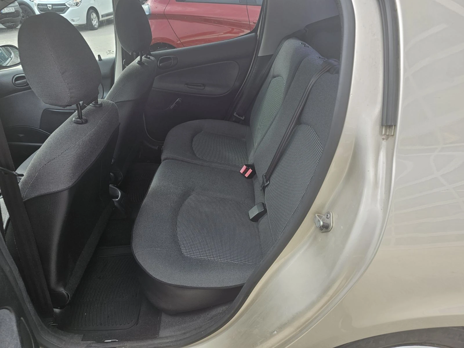 Peugeot 206 1.4, снимка 14 - Автомобили и джипове - 54123753