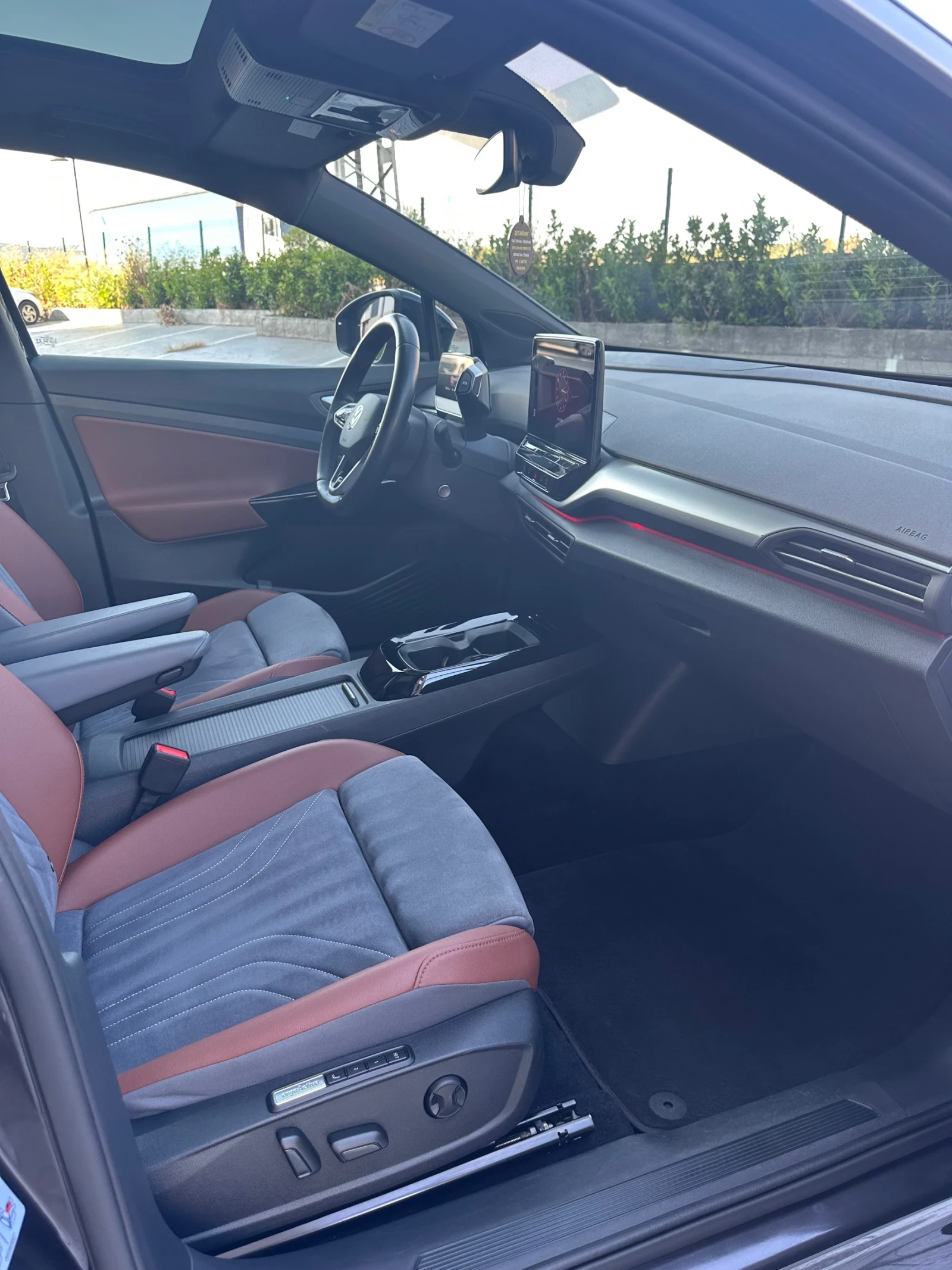 VW ID.4 1STMAX/95% SOH/82КWH/ТЕРМОПОМПА/ ГАРАНЦИЯ , снимка 9 - Автомобили и джипове - 54701433