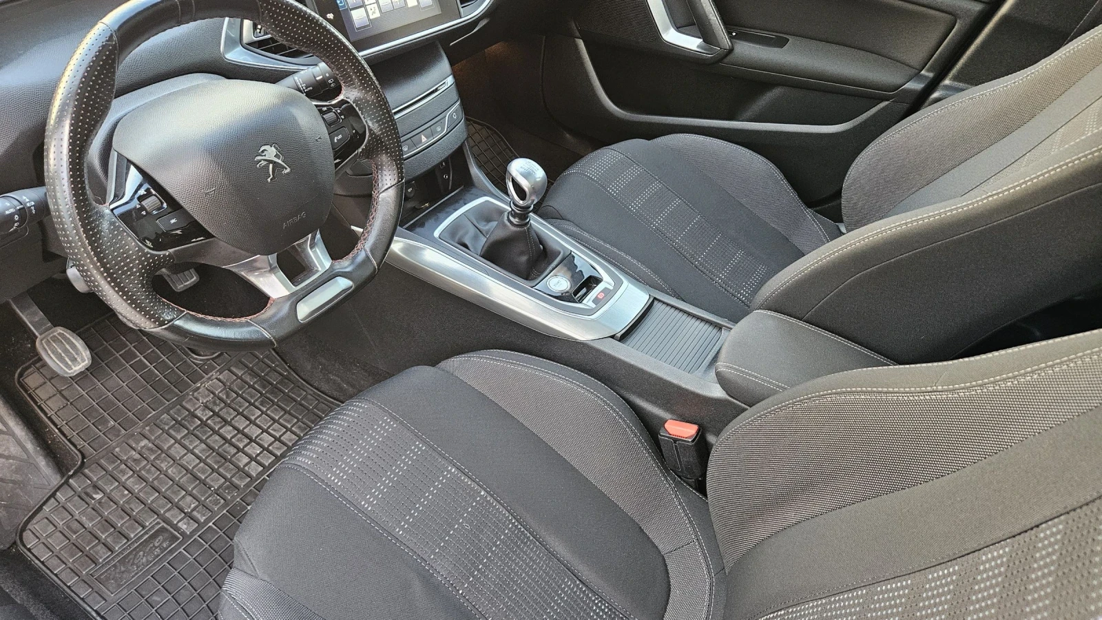 Peugeot 308 1.6 E-HDI , снимка 8 - Автомобили и джипове - 54795566