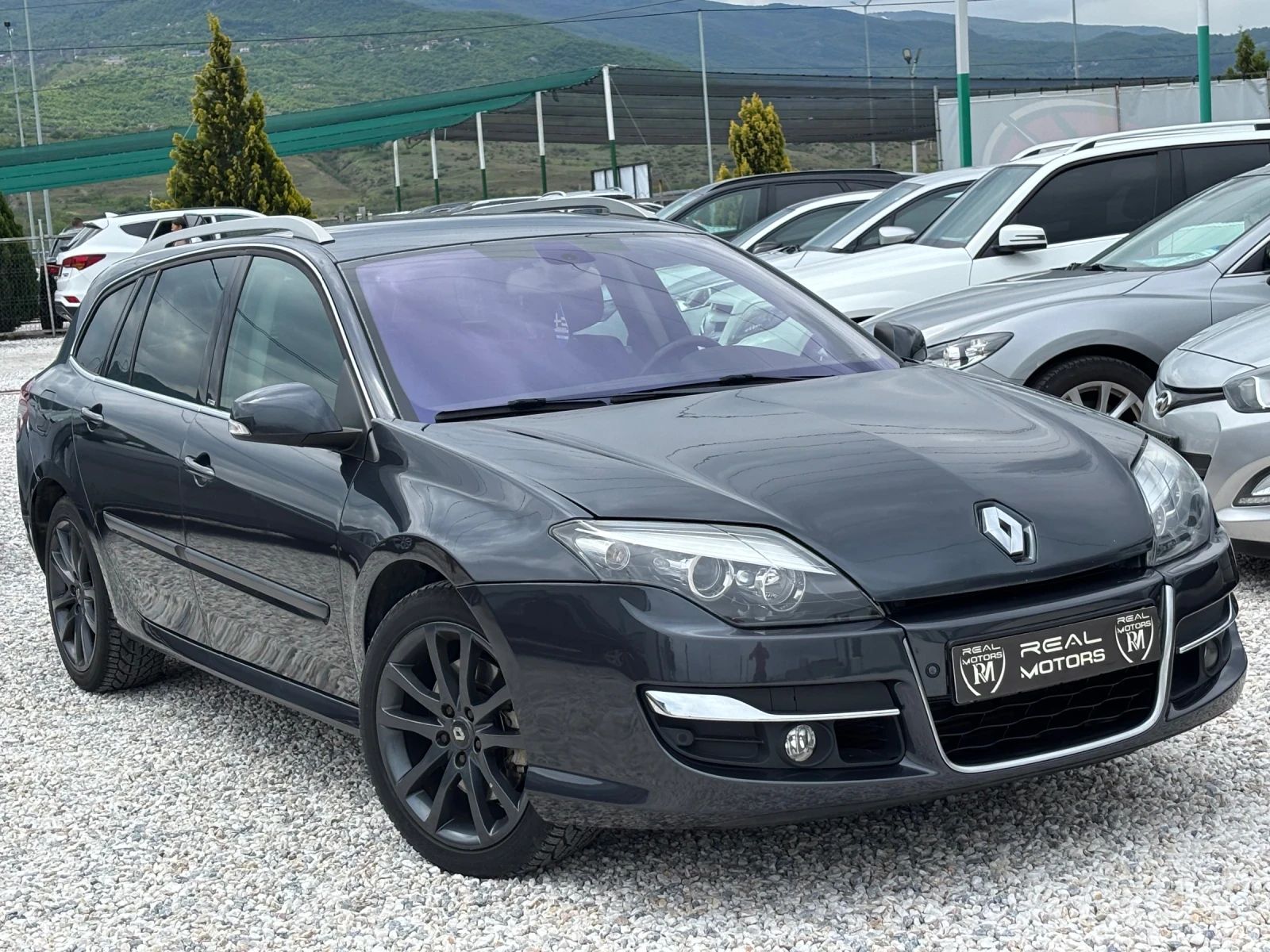 Renault Laguna Black Edition 2.0DCI FACE 4Control., снимка 2 - Автомобили и джипове - 55125525