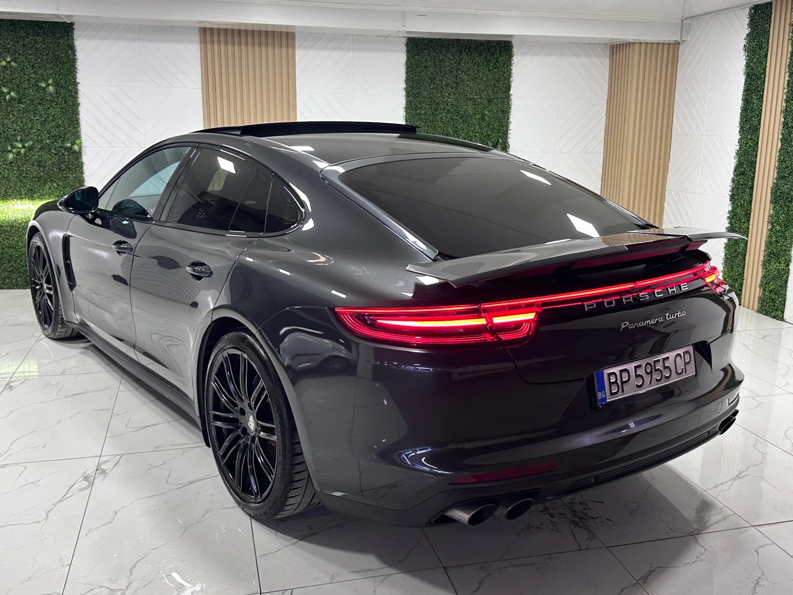 Porsche Panamera TURBO 550к.с ГЕРМАНИЯ СЕРВИЗНА ИСТОРИЯ, снимка 3 - Автомобили и джипове - 55156560