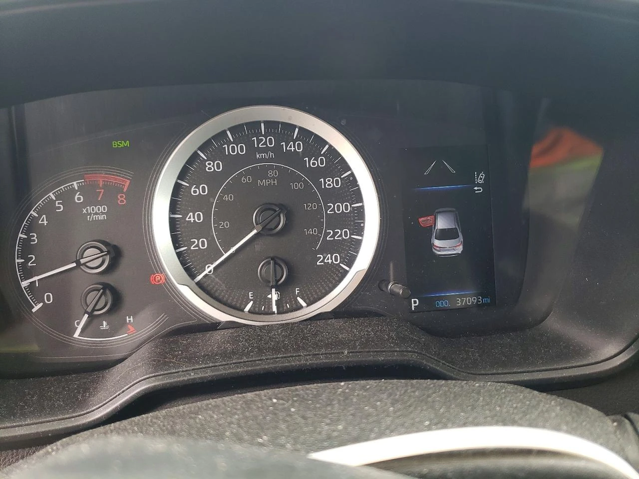 Toyota Corolla LE, снимка 8 - Автомобили и джипове - 55171639