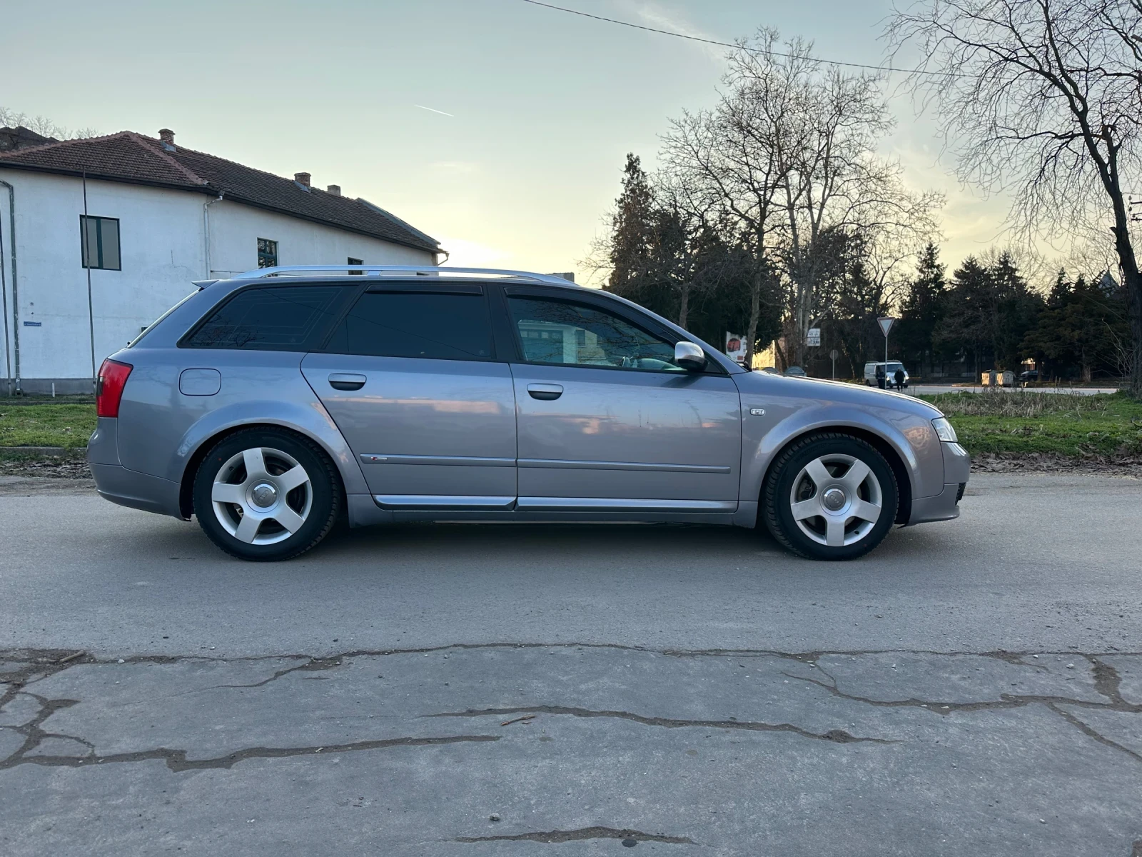 Audi A4, снимка 6 - Автомобили и джипове - 55240539