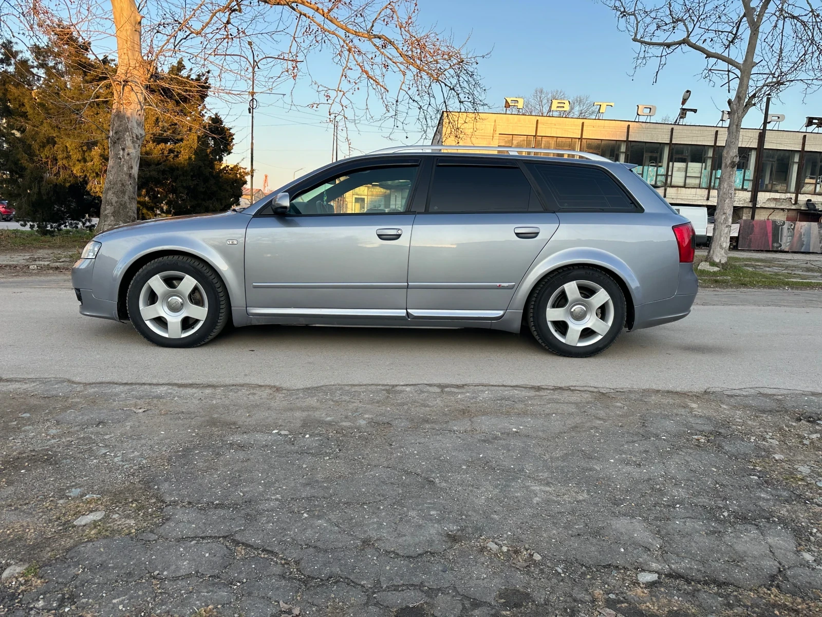 Audi A4, снимка 2 - Автомобили и джипове - 55240539