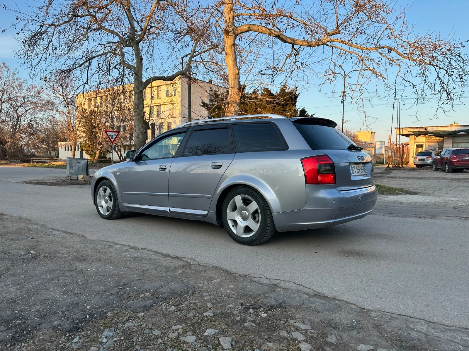Audi A4, снимка 3 - Автомобили и джипове - 55240539