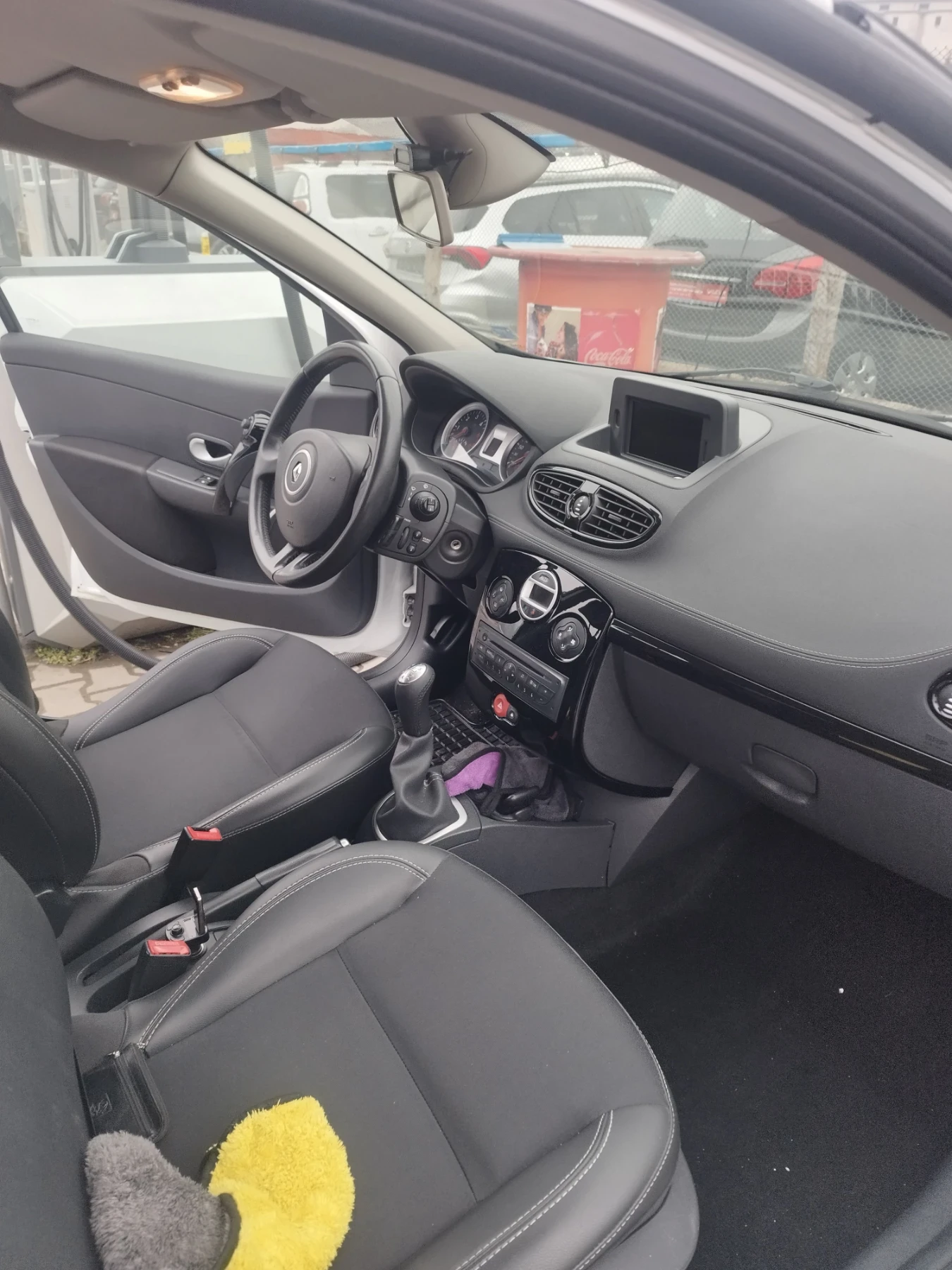 Renault Clio, снимка 13 - Автомобили и джипове - 55325379