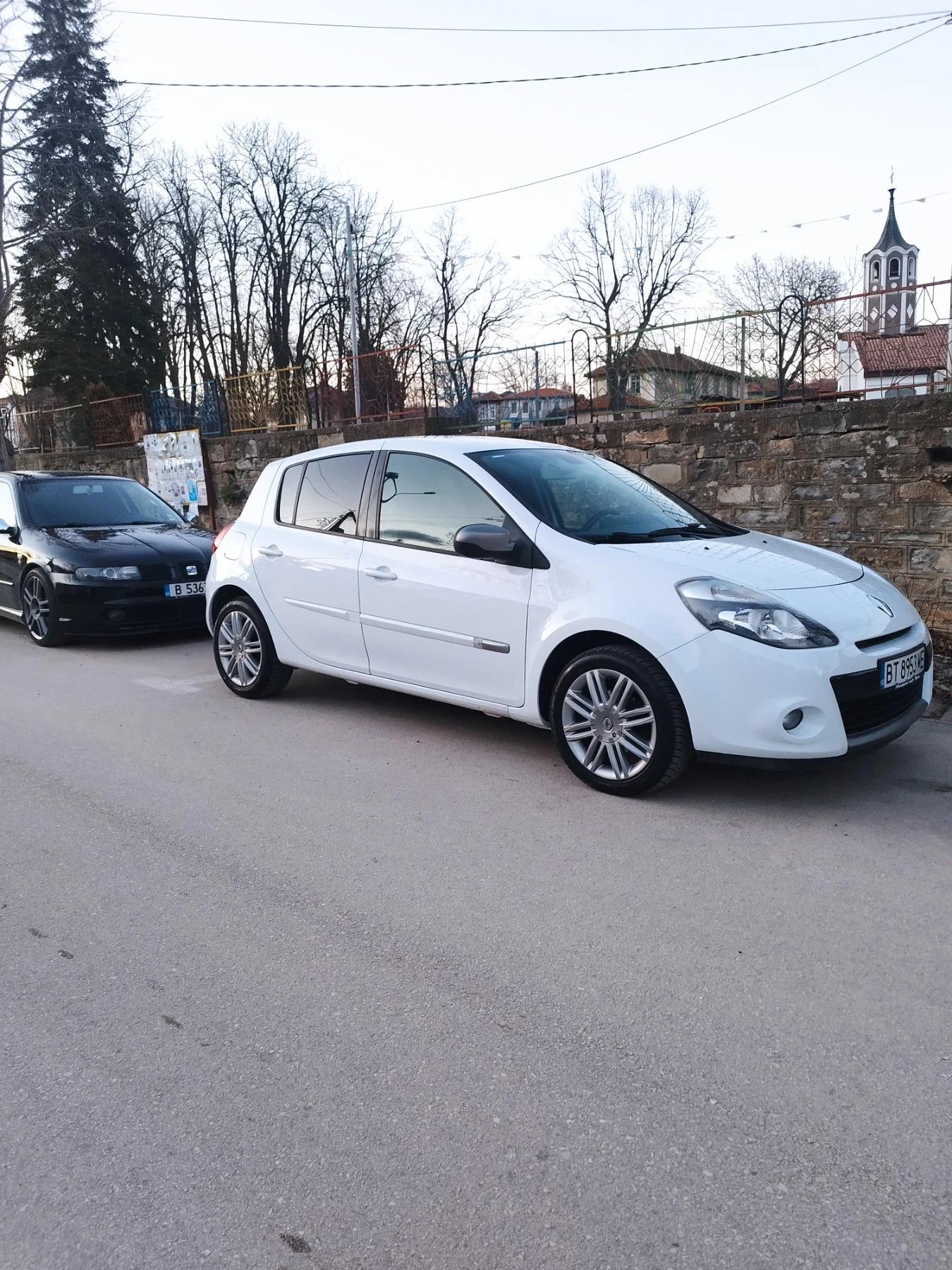 Renault Clio, снимка 16 - Автомобили и джипове - 55325379