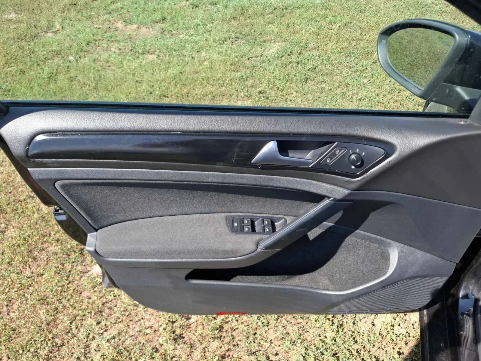 VW Golf 1.6TDI , снимка 17 - Автомобили и джипове - 55378985