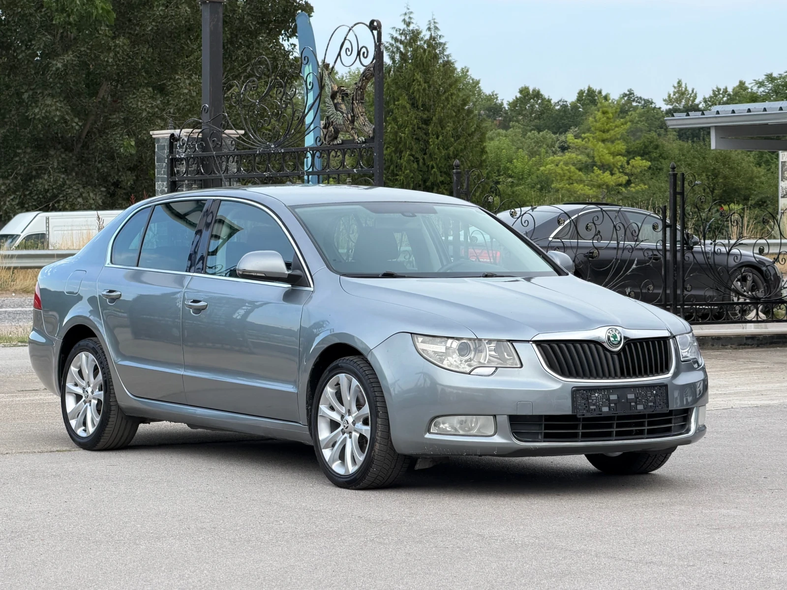 Skoda Superb 2.0TDI ИТАЛИЯ, снимка 4 - Автомобили и джипове - 55402775
