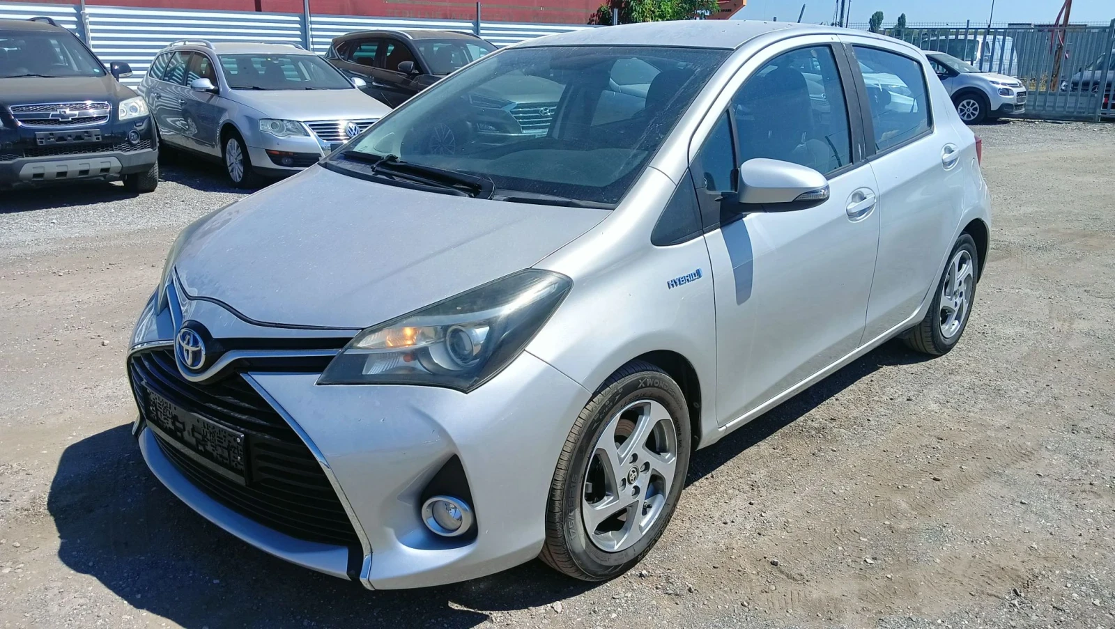 Toyota Yaris 1.5 Hybrid 101hp FACE LIFT, снимка 2 - Автомобили и джипове - 55738699