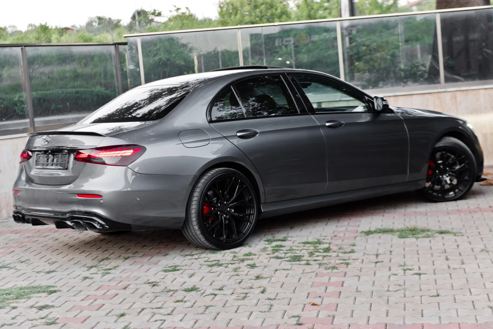 Mercedes-Benz E 220 AMG/9G/MAXTON/CARBON/20, снимка 7 - Автомобили и джипове - 55989664