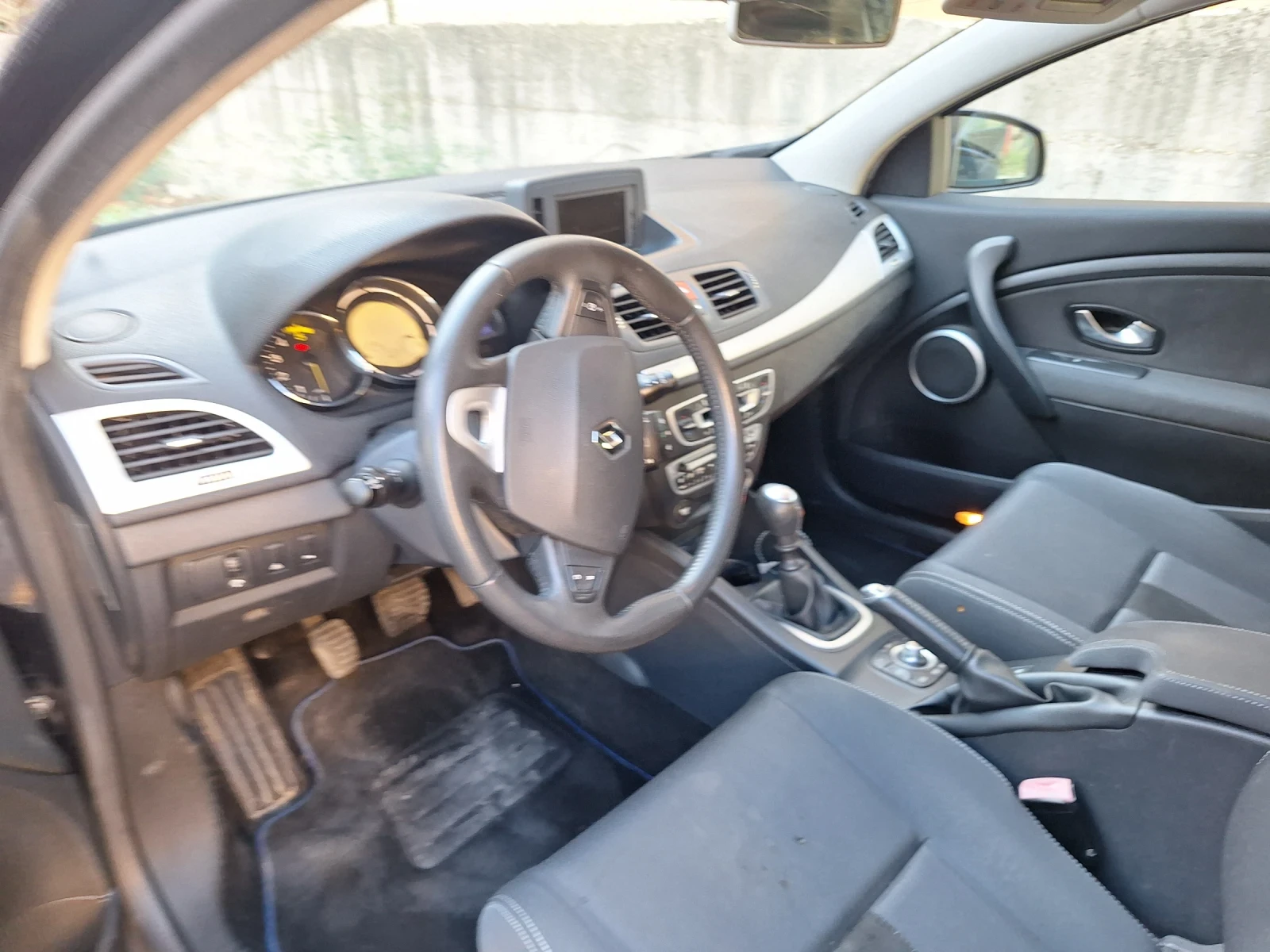 Renault Megane, снимка 6 - Автомобили и джипове - 56254566