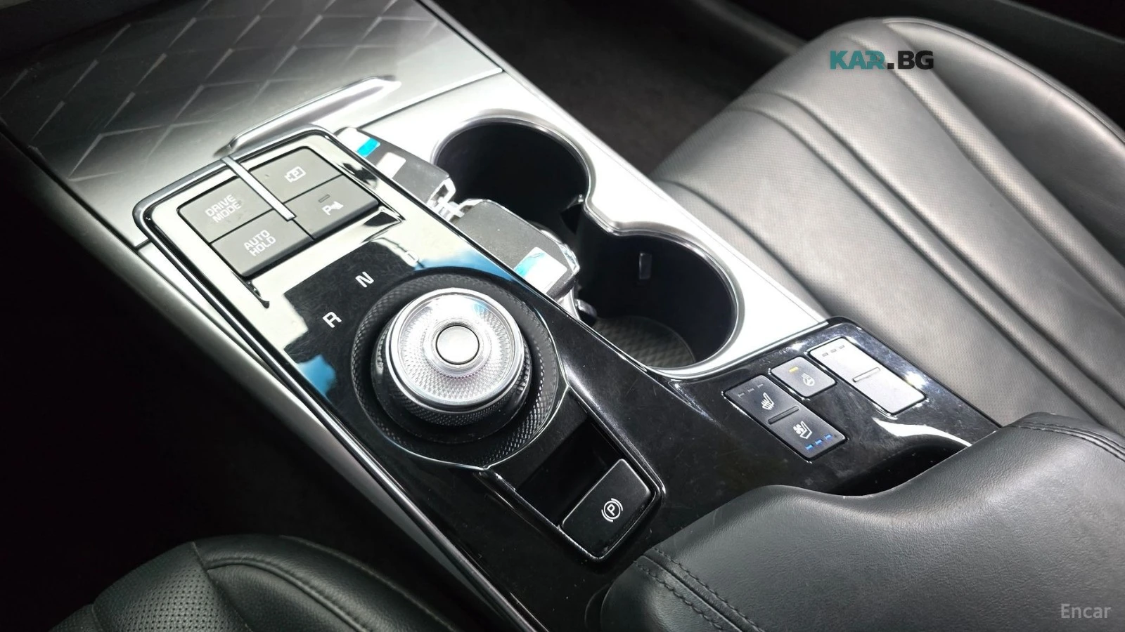 Kia K8 КОЖА* ОБДУХВ* НАВИ* КАМЕРА, снимка 7 - Автомобили и джипове - 56291553