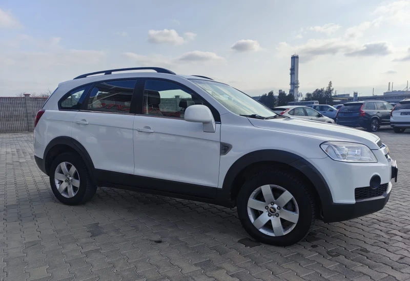 Chevrolet Captiva 2.0D 7местна , снимка 3 - Автомобили и джипове - 49169544