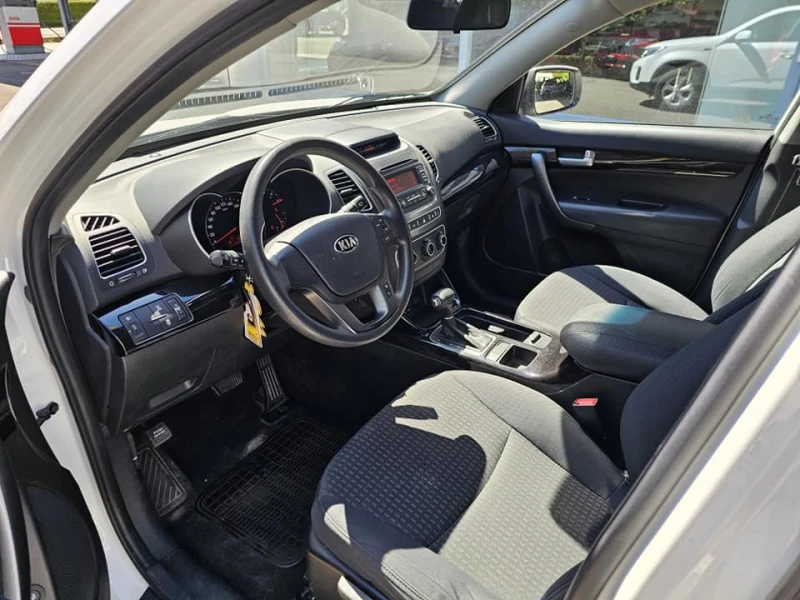 Kia Sorento 2.2-7мес.4* 4 SWISS, снимка 5 - Автомобили и джипове - 49389786