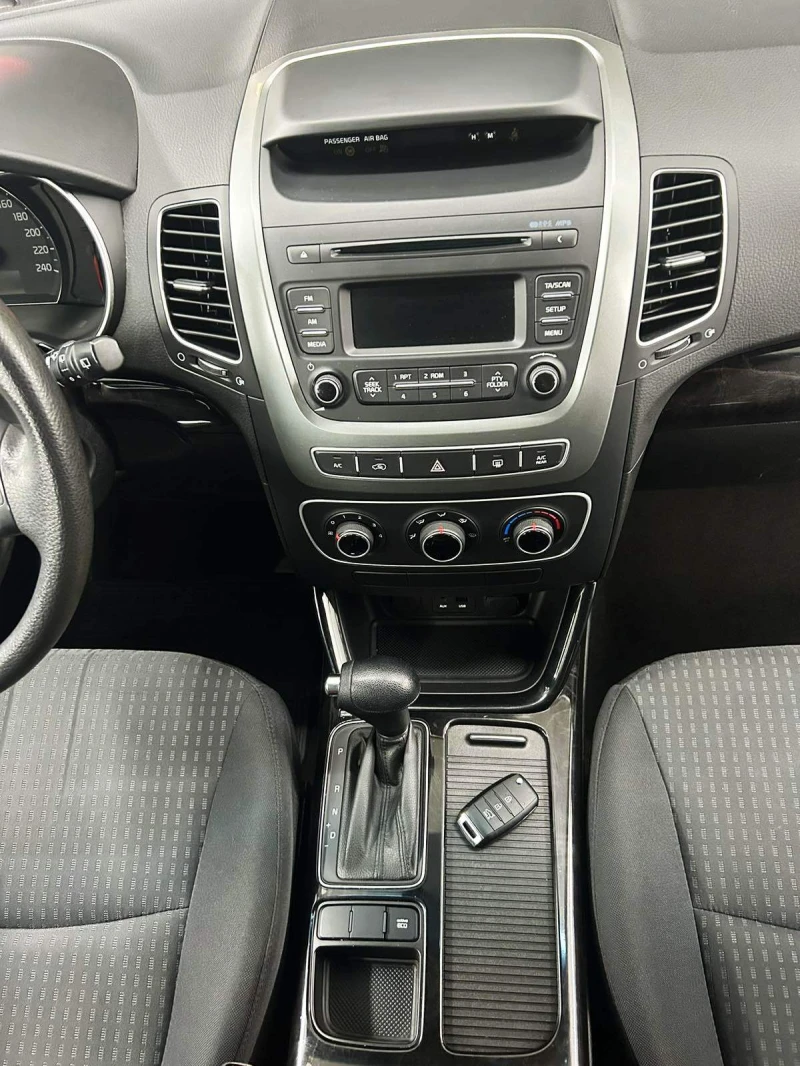 Kia Sorento 2.2-7мес.4* 4 SWISS, снимка 10 - Автомобили и джипове - 49389786