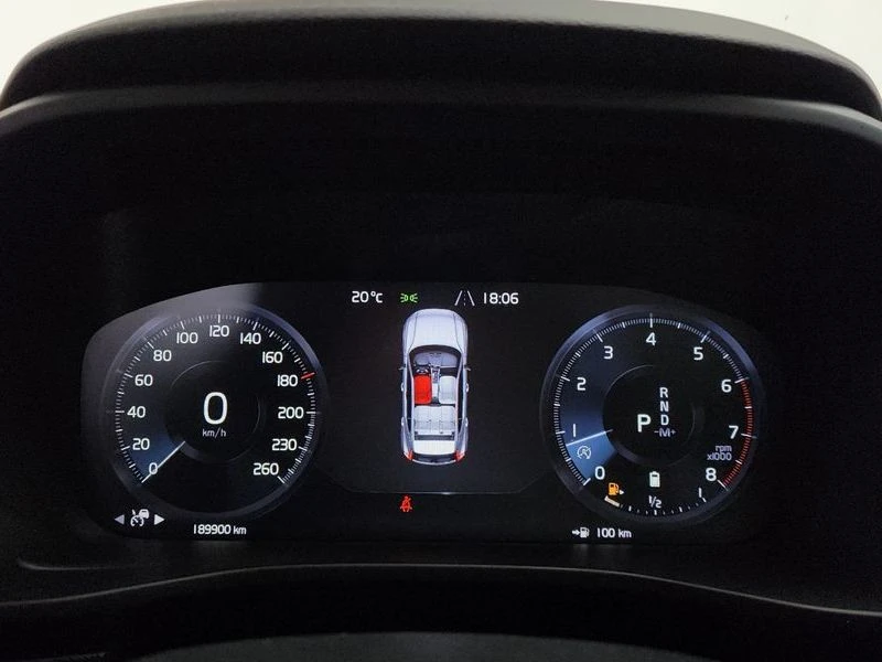 Volvo XC40 * БЕЗИНЦИДЕНТИ* ЦЕНАДОБГ* , снимка 7 - Автомобили и джипове - 55584087