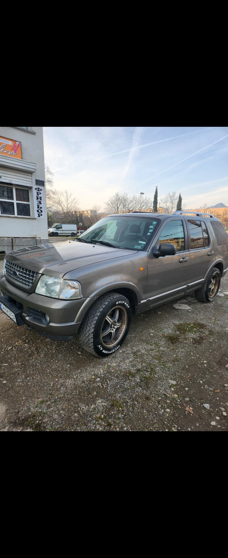 Ford Explorer 4.6, снимка 2 - Автомобили и джипове - 56259782