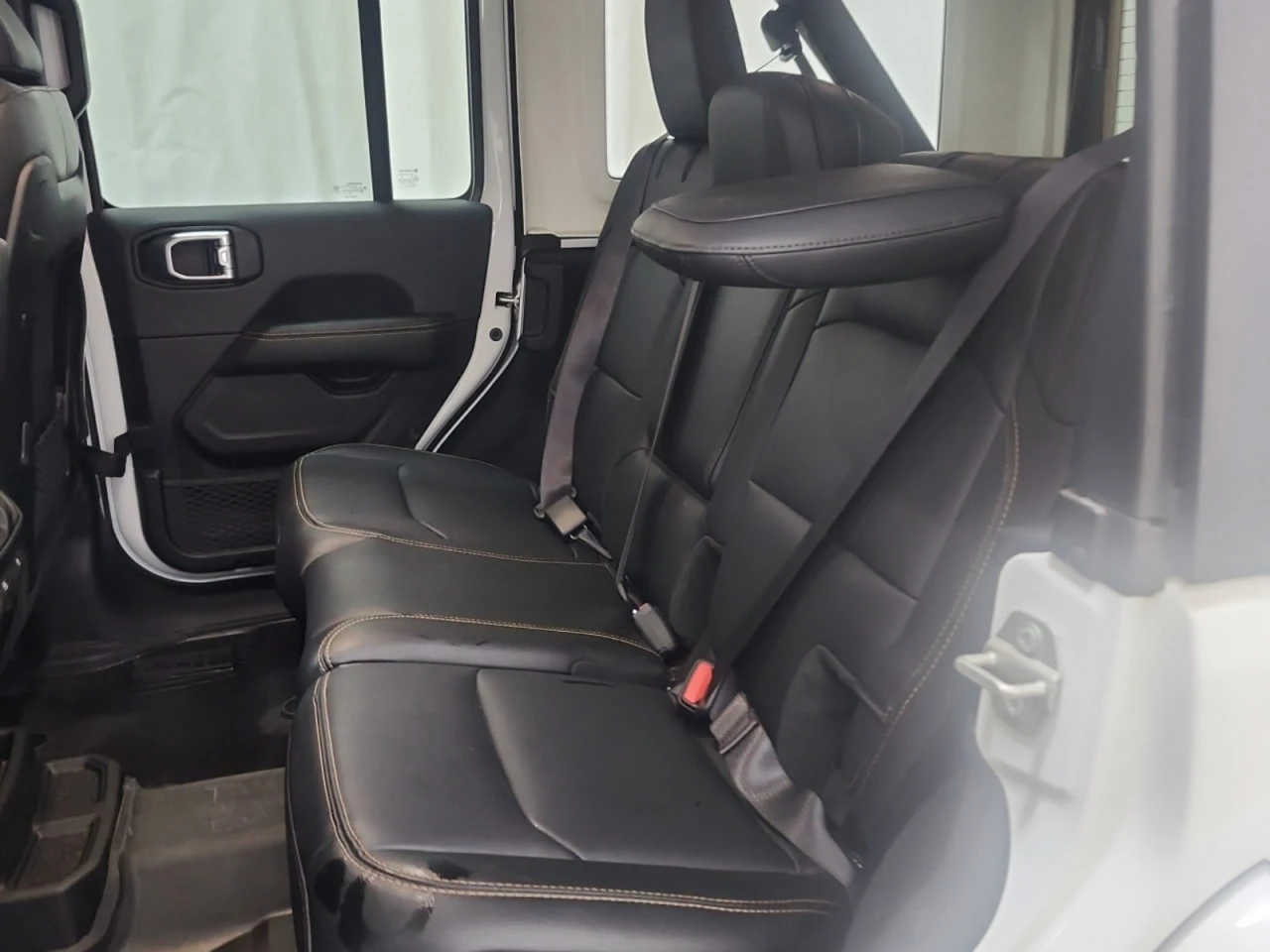 Jeep Wrangler *  *    *   *  | Mobile.bg   14