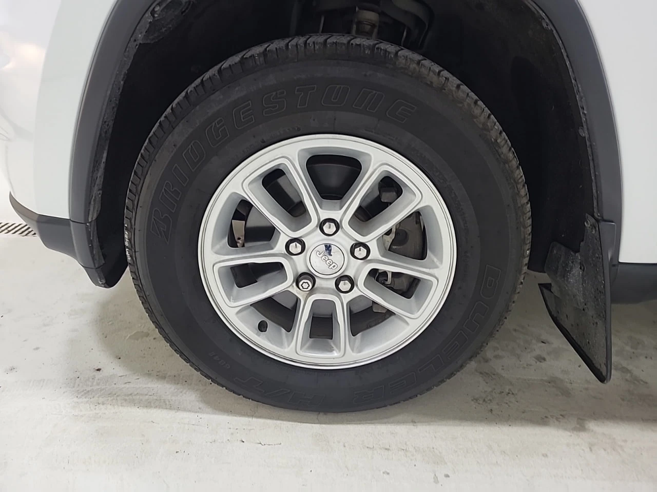 Jeep Grand cherokee *  *    *   *  | Mobile.bg   15