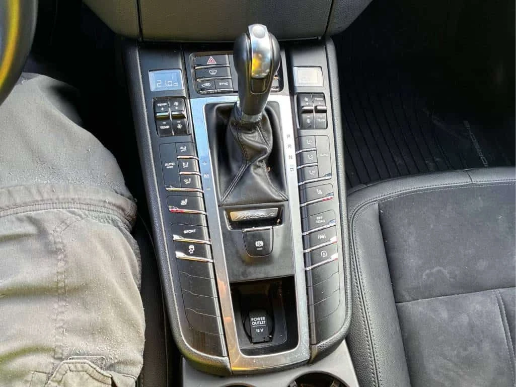 Porsche Macan * S * CARFAX * ЦЕНА ДО БГ, снимка 16 - Автомобили и джипове - 53749497