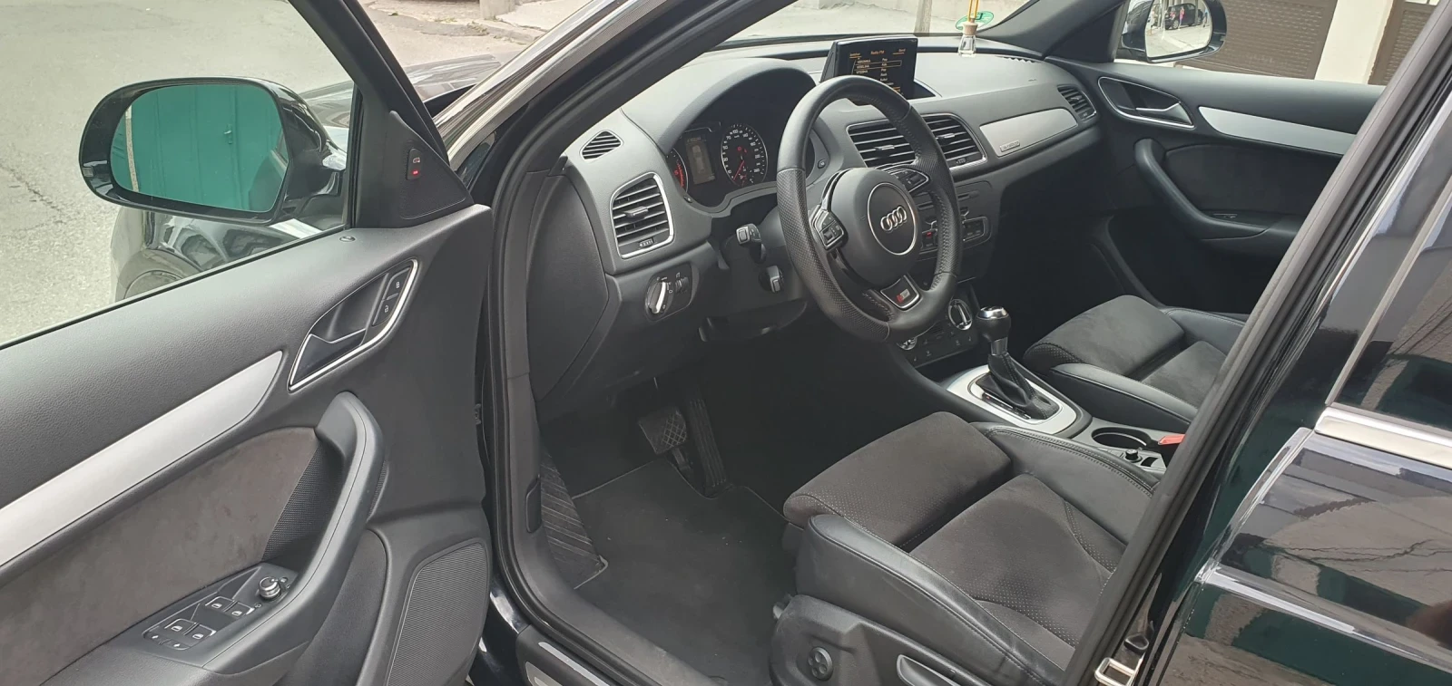 Audi Q3 S LINE TDI, снимка 10 - Автомобили и джипове - 53894503