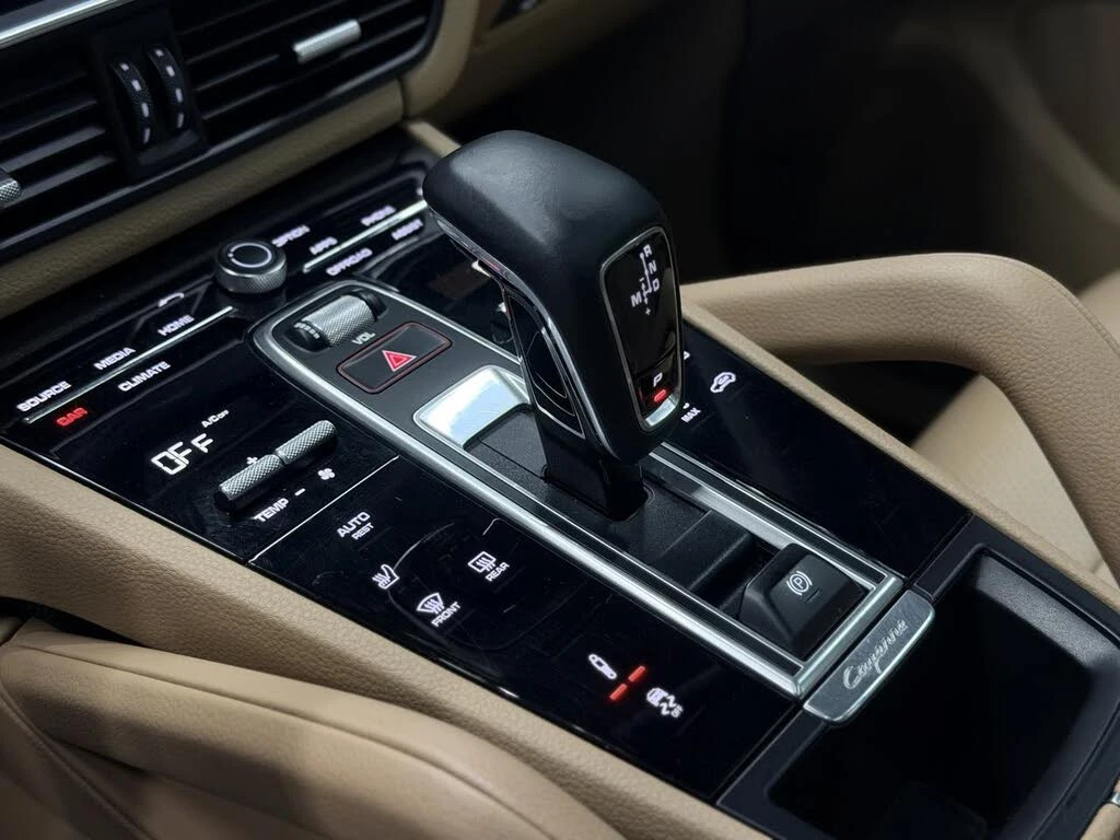 Porsche Cayenne COUPE* 2021* CHRONO PK* 360* BOSE* PANO* КРАЙНА ЦЕ, снимка 12 - Автомобили и джипове - 55221802