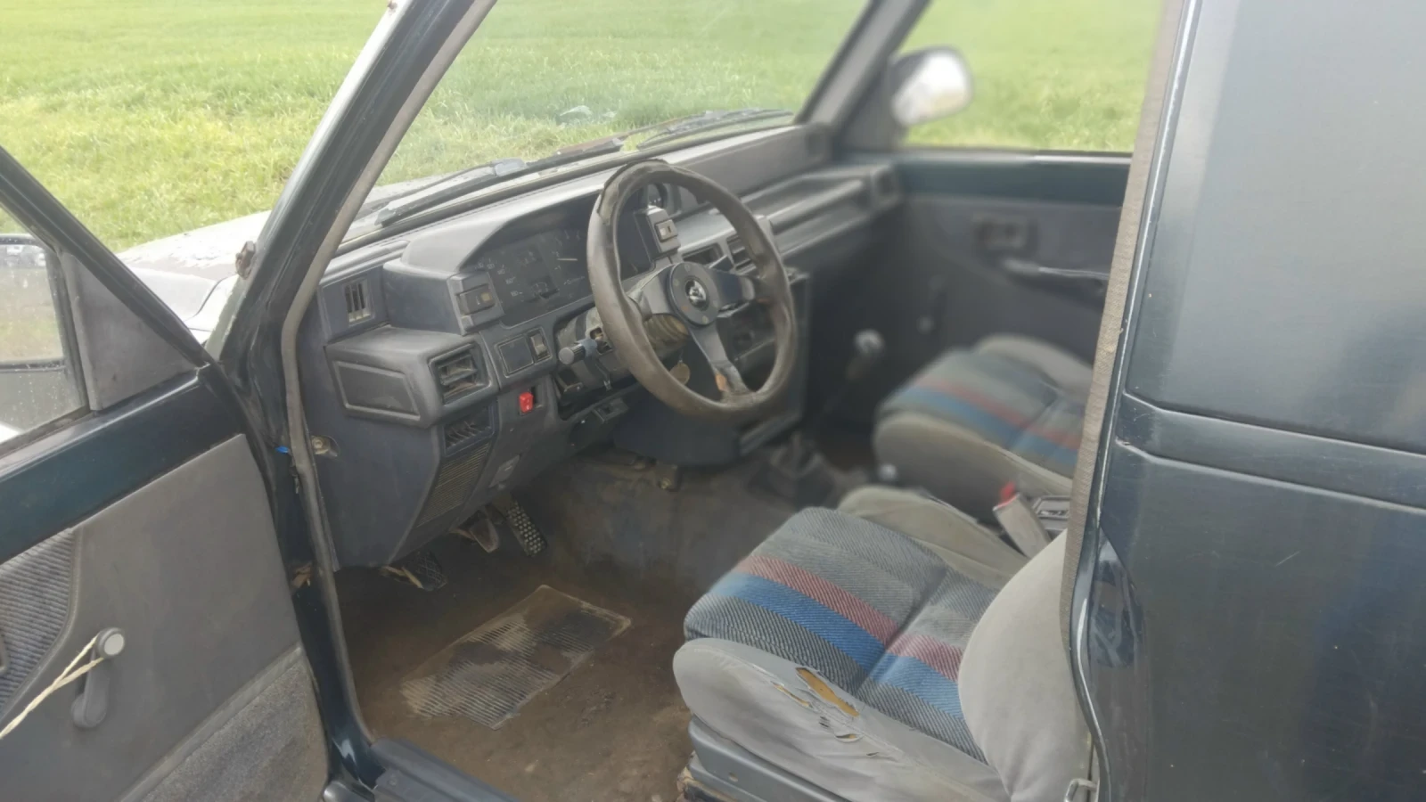 Daihatsu Feroza 1.6/95 коня/газ/бензин/теглич , снимка 4 - Автомобили и джипове - 55467499