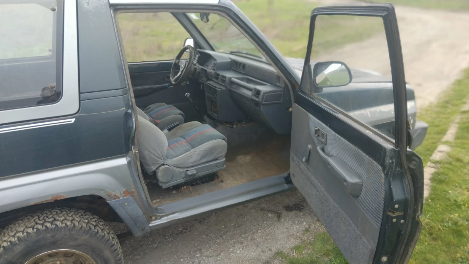 Daihatsu Feroza 1.6/95 коня/газ/бензин/теглич , снимка 11 - Автомобили и джипове - 55467499