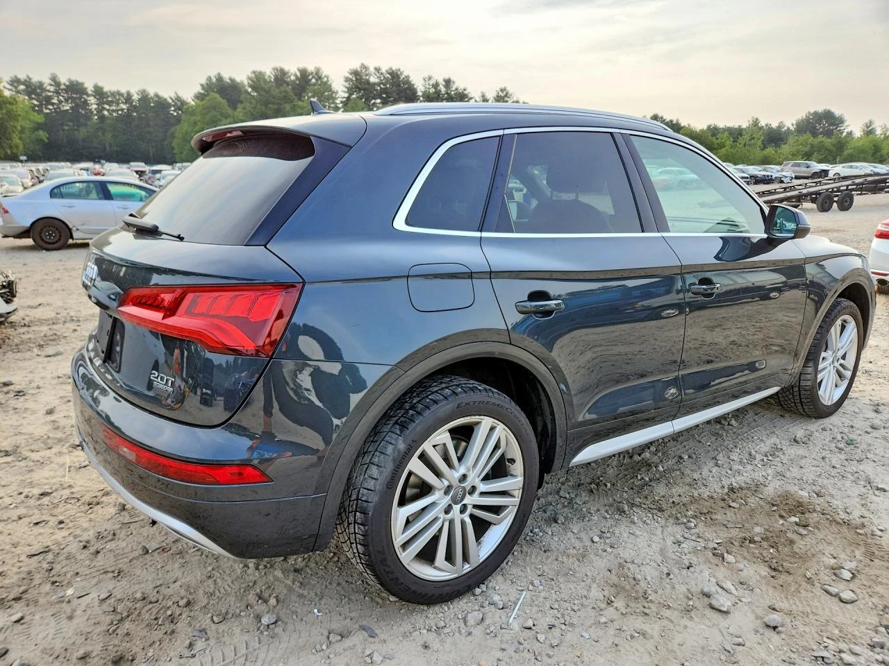 Audi Q5 2.0l Premium Plus, снимка 3 - Автомобили и джипове - 55802392