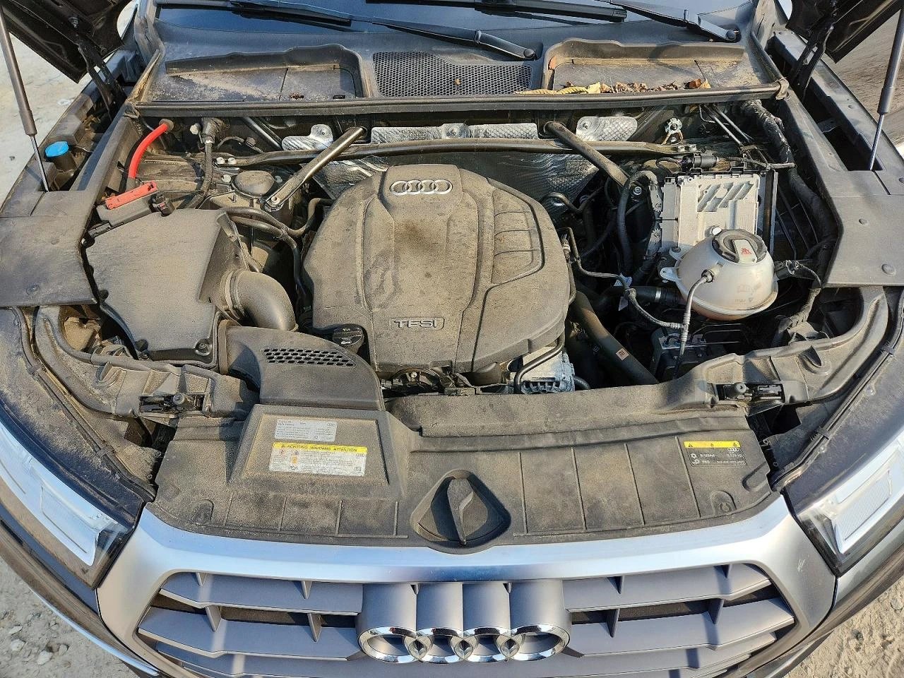 Audi Q5 2.0l Premium Plus, снимка 12 - Автомобили и джипове - 55802392