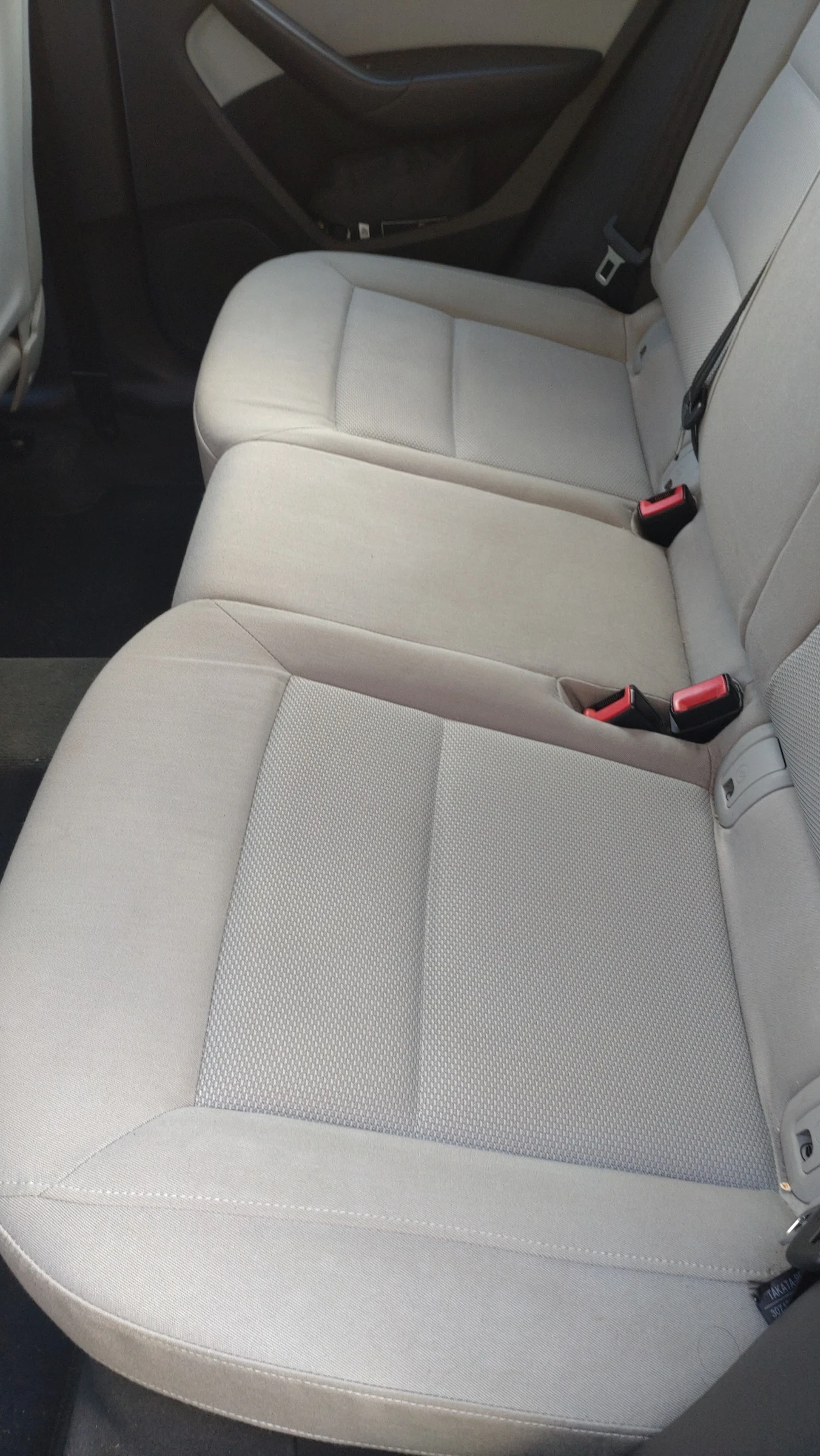 Audi Q3 2.0TDI, снимка 8 - Автомобили и джипове - 56103865
