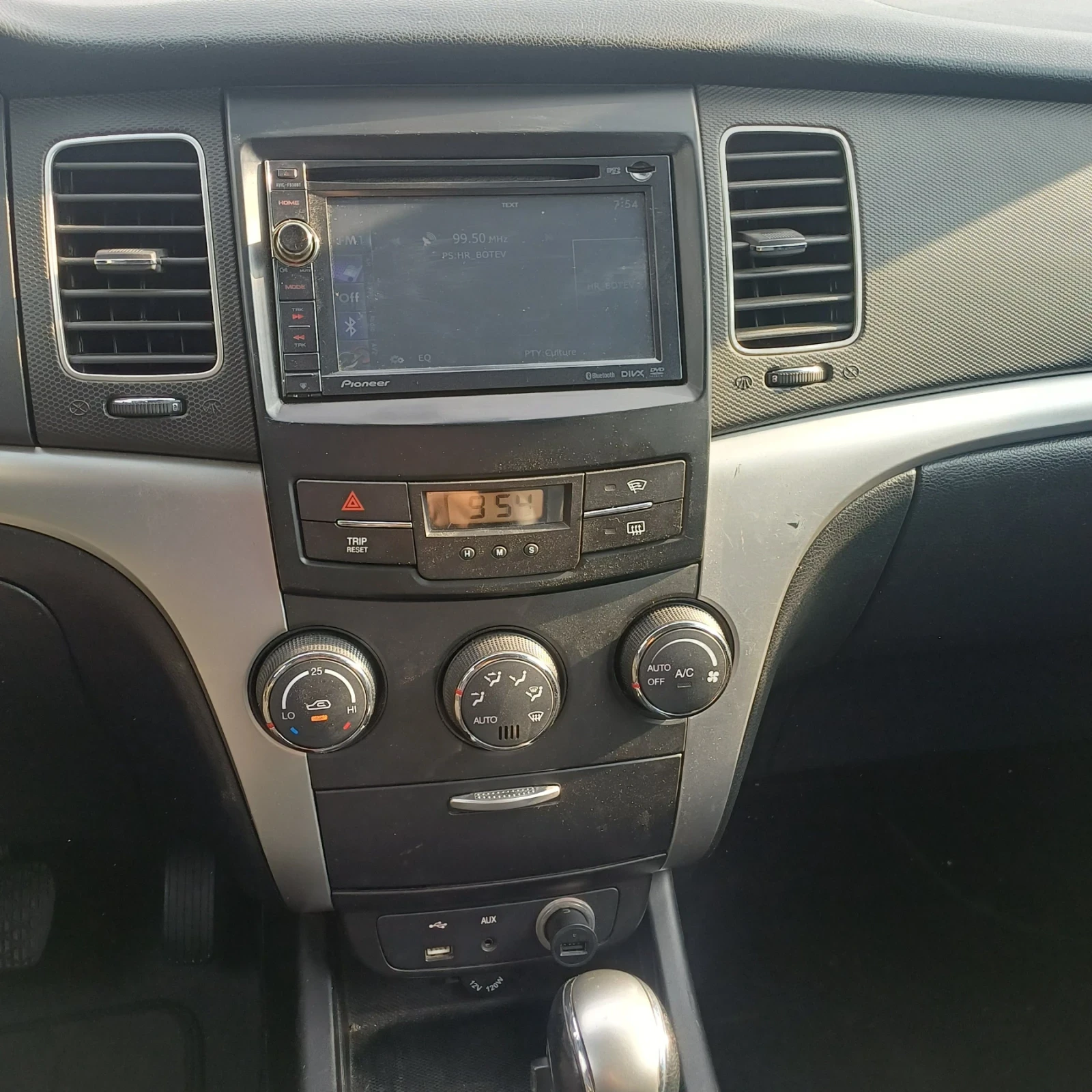 SsangYong Korando Korando D20T 4?4 autotatik CH, снимка 14 - Автомобили и джипове - 56171120