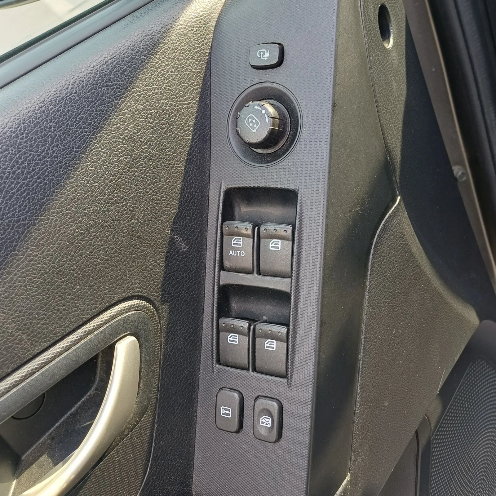SsangYong Korando Korando D20T 4?4 autotatik CH, снимка 16 - Автомобили и джипове - 56171120