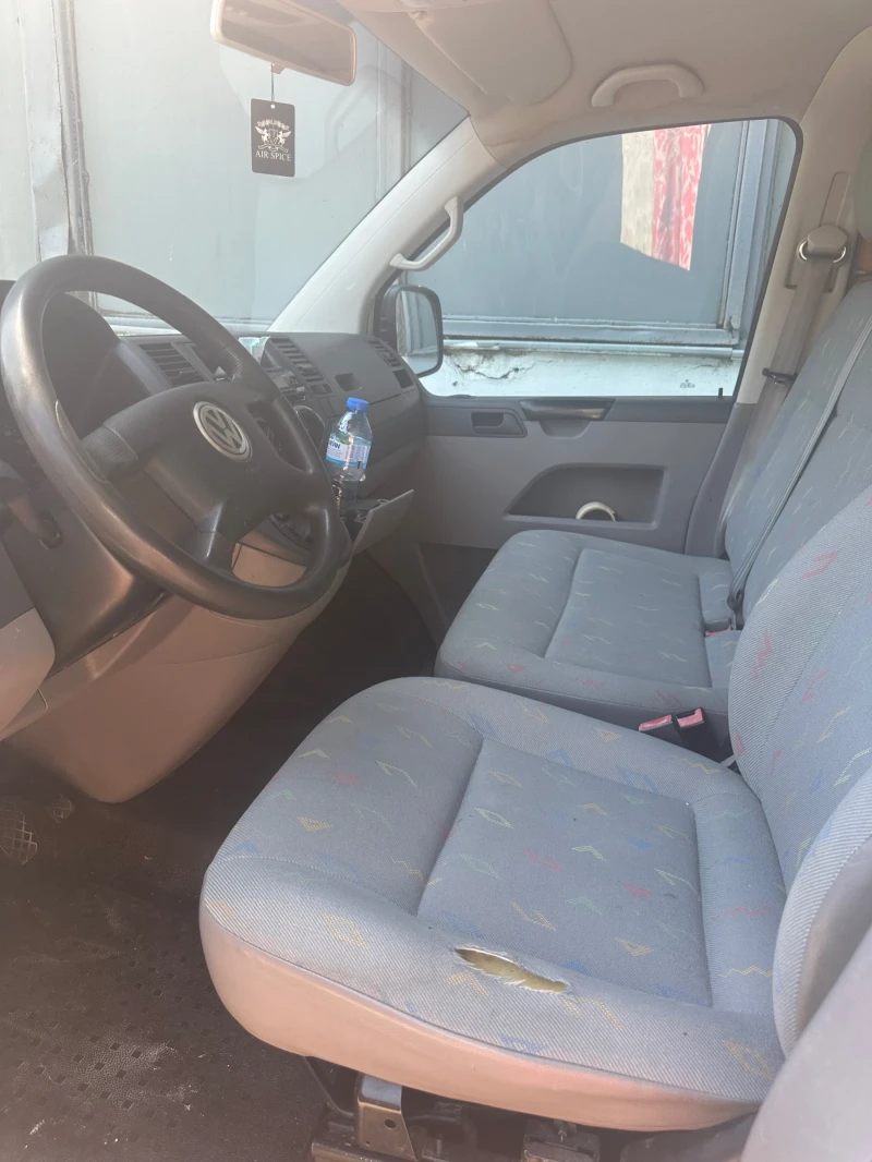 VW T5, снимка 2 - Бусове и автобуси - 47534687