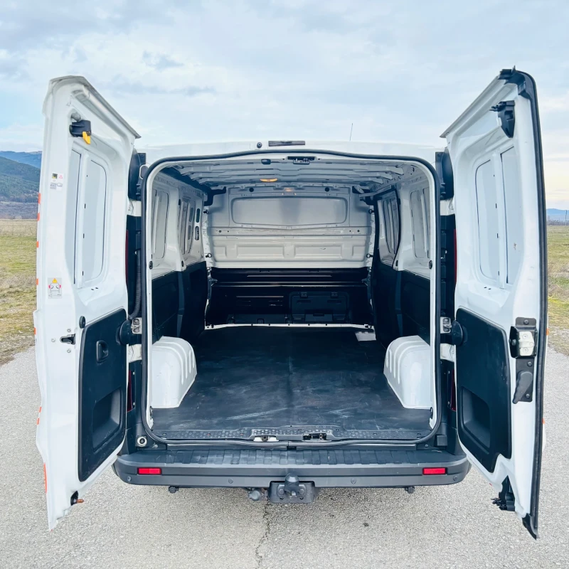 Opel Vivaro MAXI, снимка 14 - Бусове и автобуси - 53263736